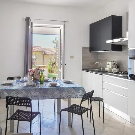 3 Bedroom Lovely In Apartment Sorso