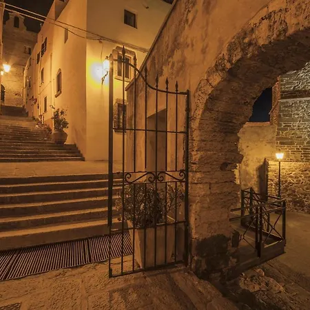 3 Bedroom Lovely In Sorso