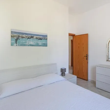 3 Bedroom Amazing Apartment In Sorso Appartamento *