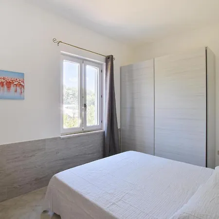 3 Bedroom Amazing Apartment In Sorso